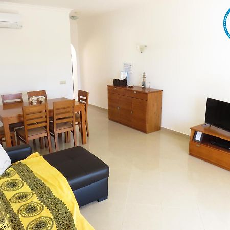 Apartamento T1 Com Vista Mar Perto Da Praia N.ª Sra. Da Rocha Porches  Bagian luar foto