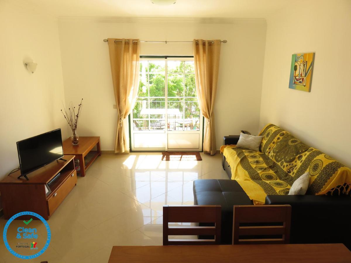 Apartamento T1 Com Vista Mar Perto Da Praia N.ª Sra. Da Rocha Porches  Bagian luar foto