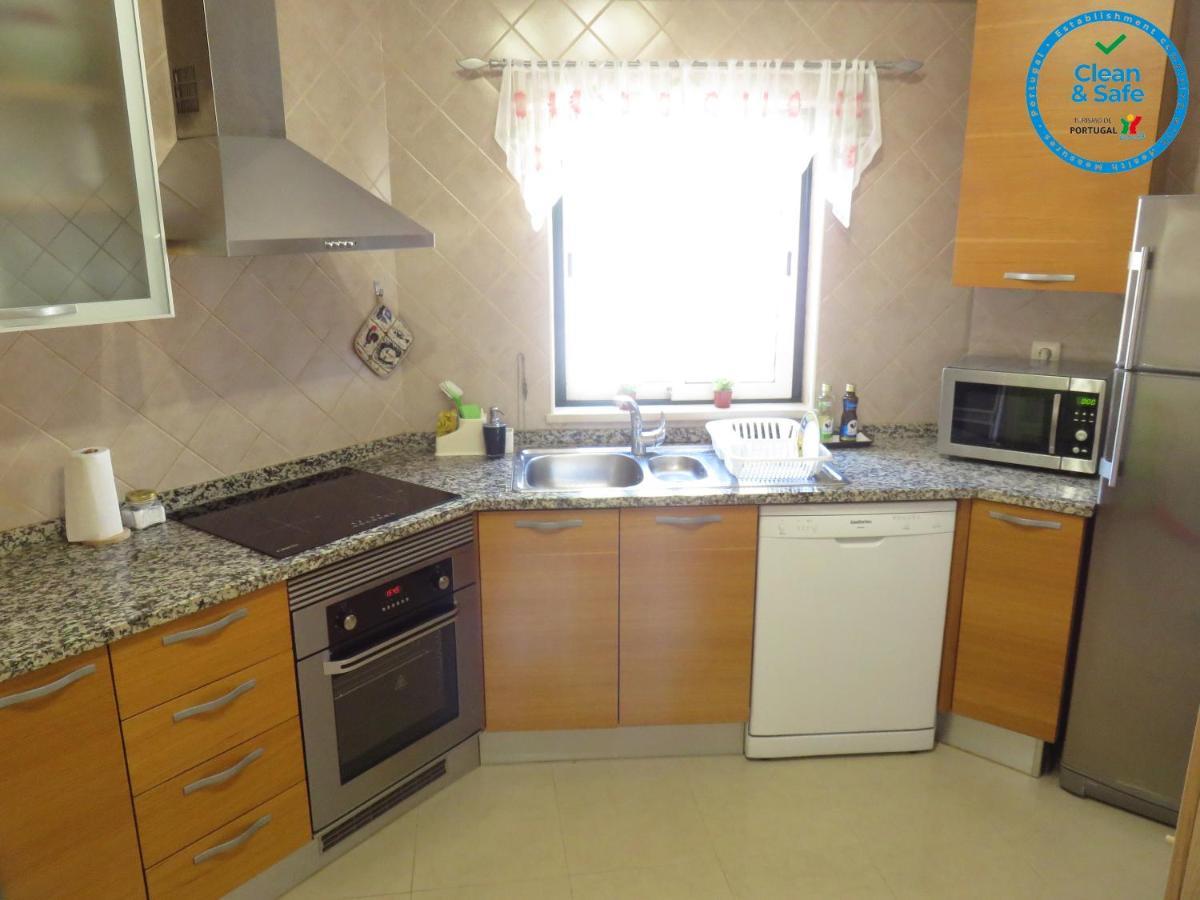 Apartamento T1 Com Vista Mar Perto Da Praia N.ª Sra. Da Rocha Porches  Bagian luar foto