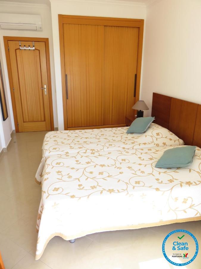 Apartamento T1 Com Vista Mar Perto Da Praia N.ª Sra. Da Rocha Porches  Bagian luar foto