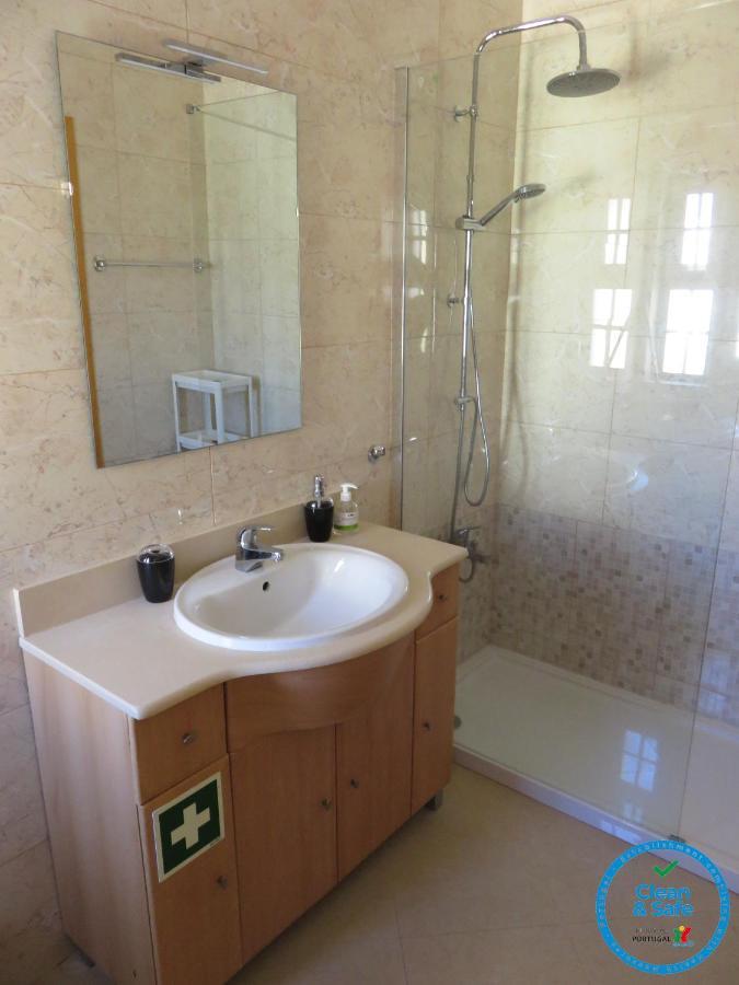 Apartamento T1 Com Vista Mar Perto Da Praia N.ª Sra. Da Rocha Porches  Bagian luar foto