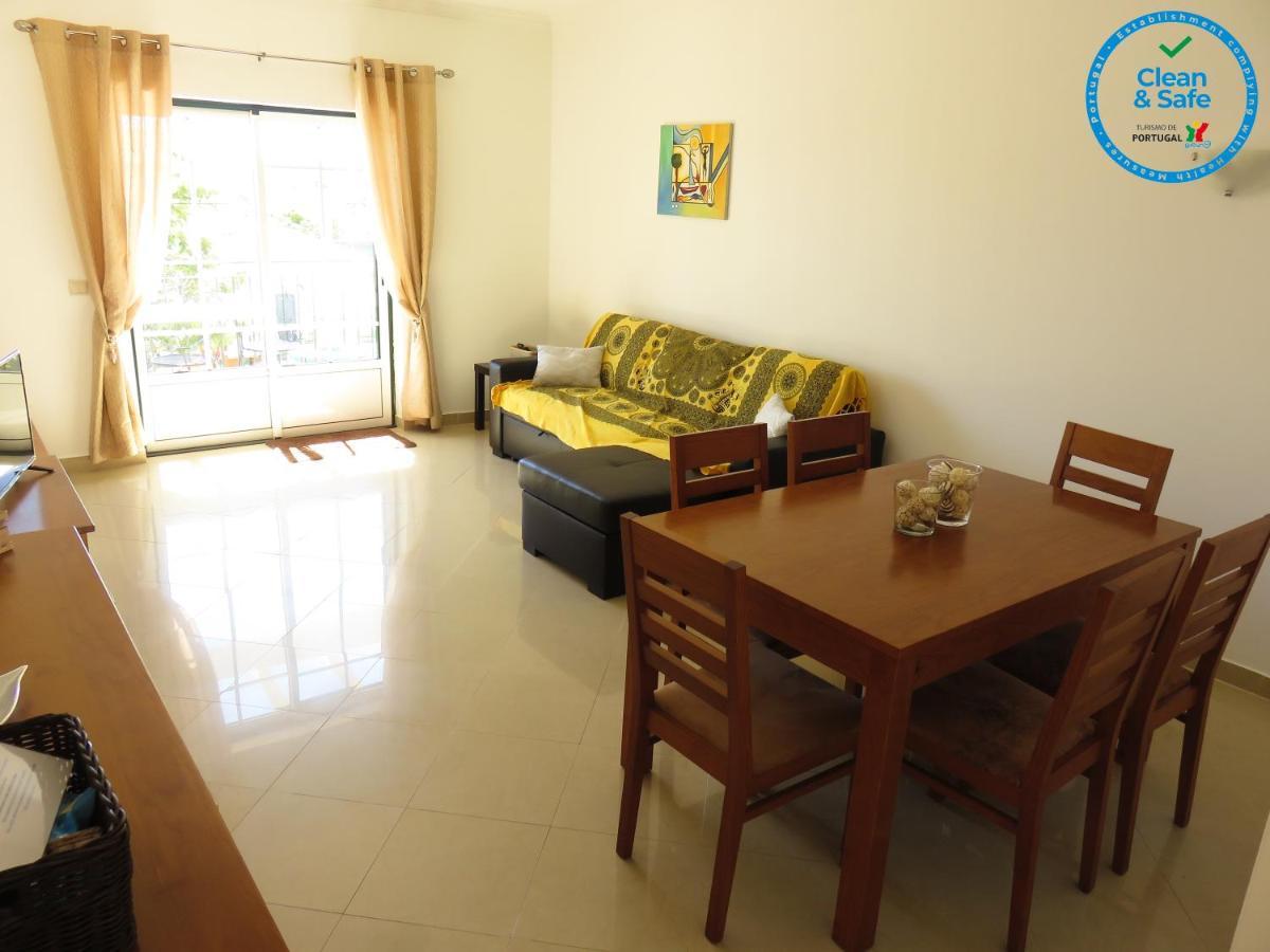 Apartamento T1 Com Vista Mar Perto Da Praia N.ª Sra. Da Rocha Porches  Bagian luar foto